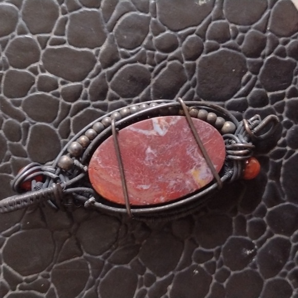 Red Jasper wire wrap pendant - Picture 3 of 3